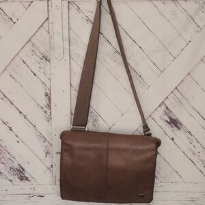 Knomo London Brompton Classic Kobe Leather Messenger Bag